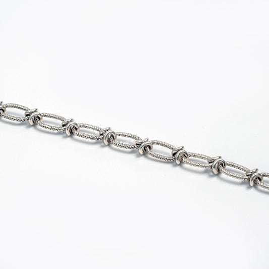 Silver Textured Oval Link Bracelet for Women | Elegant 925 Silver Chain Design