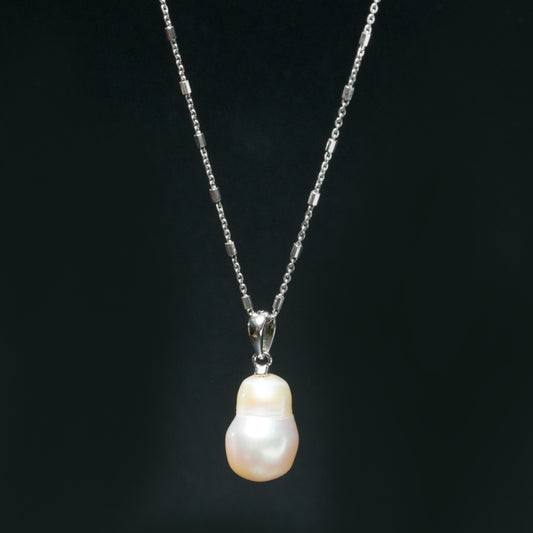 Golden Dew Pearl Pendant Necklace
