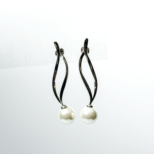 Oxidized Silver Finish Traditional Choker with Ghungroo & Pearl Drops