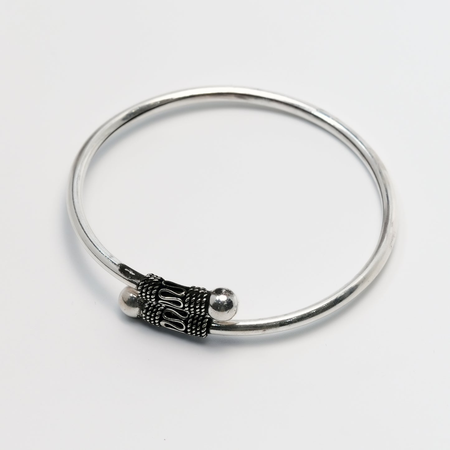 Minimal Silver Bangle Bracelet – 925 Sterling Silver Everyday Wear