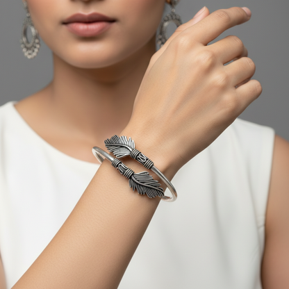 Feather Design Silver Bracelet – 925 Sterling Silver Minimal Open Bangle