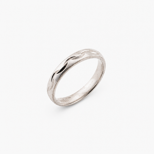 Wave Pattern Band Ring