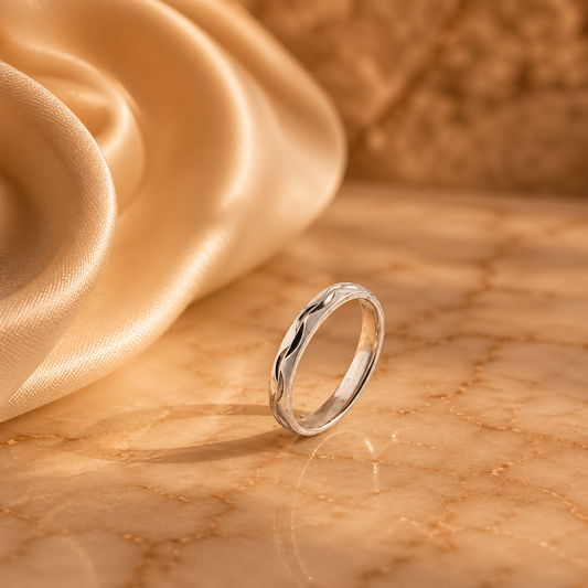 Wave Pattern Band Ring