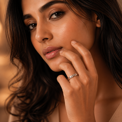Wave Pattern Band Ring