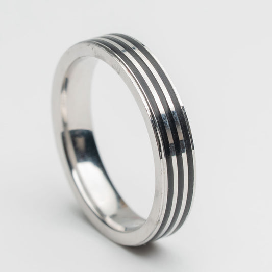 Elegant Silver Groove Band Ring for Women