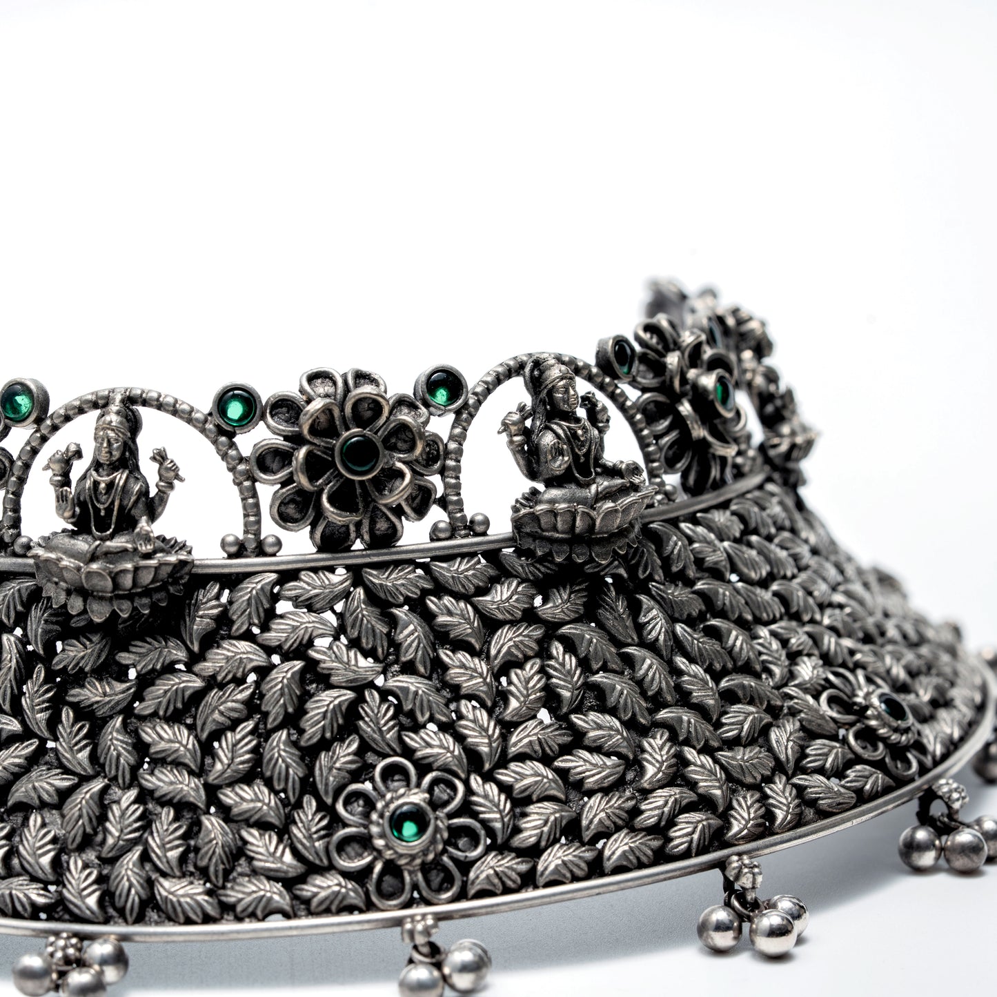 The Heritage Leaf Oxidized Choker Set