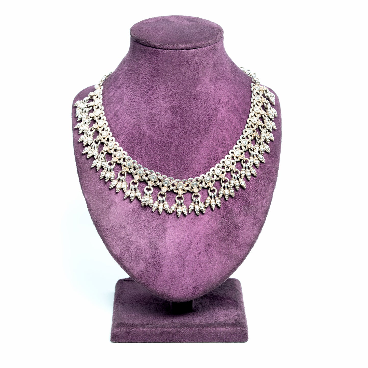 Delicate Silver Petal Drop Choker