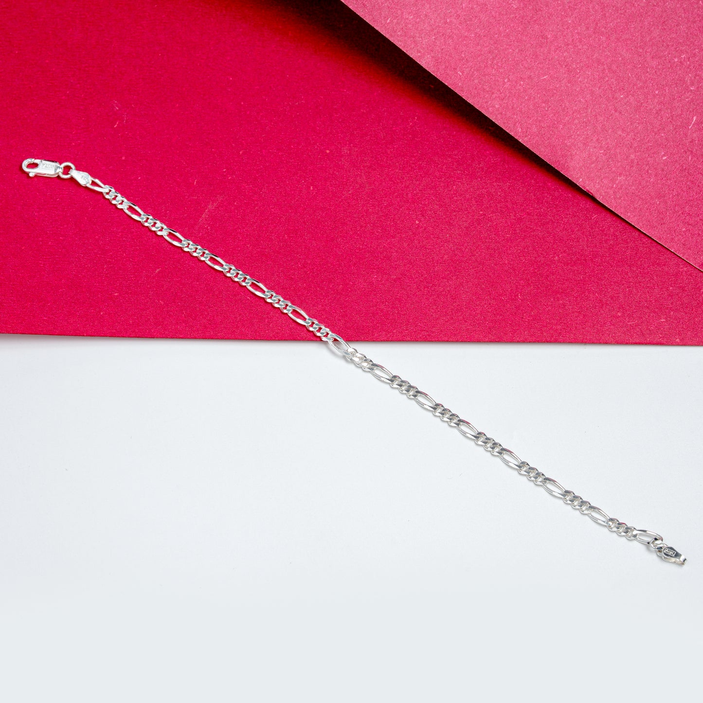 Silver Elegant Figaro Chain Bracelet for Women | Classic Alternating Link Design in 925 Silver