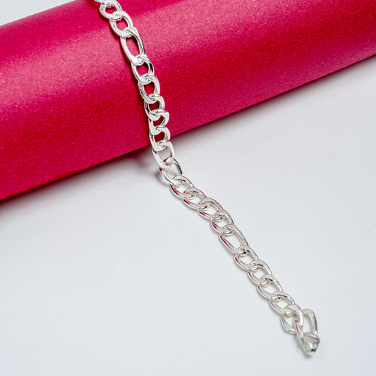 Silver Textured Curb Link Bracelet for Women | Classic 925 Silver Chain Design