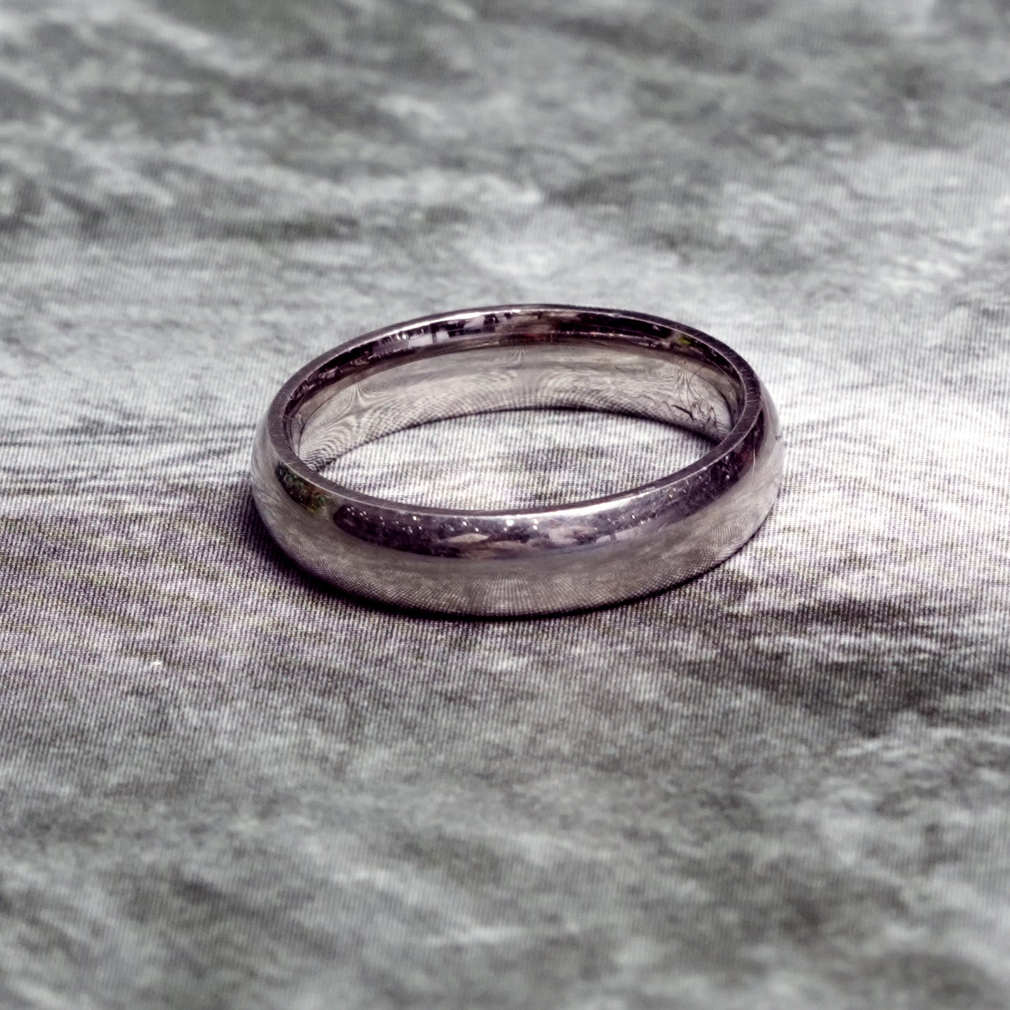 Classic Polished Silver Comfort Band Ring for Women