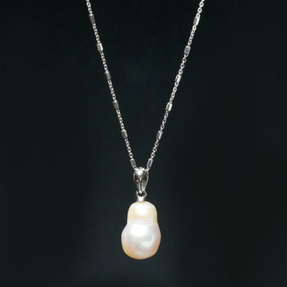 Golden Dew Pearl Pendant Necklace