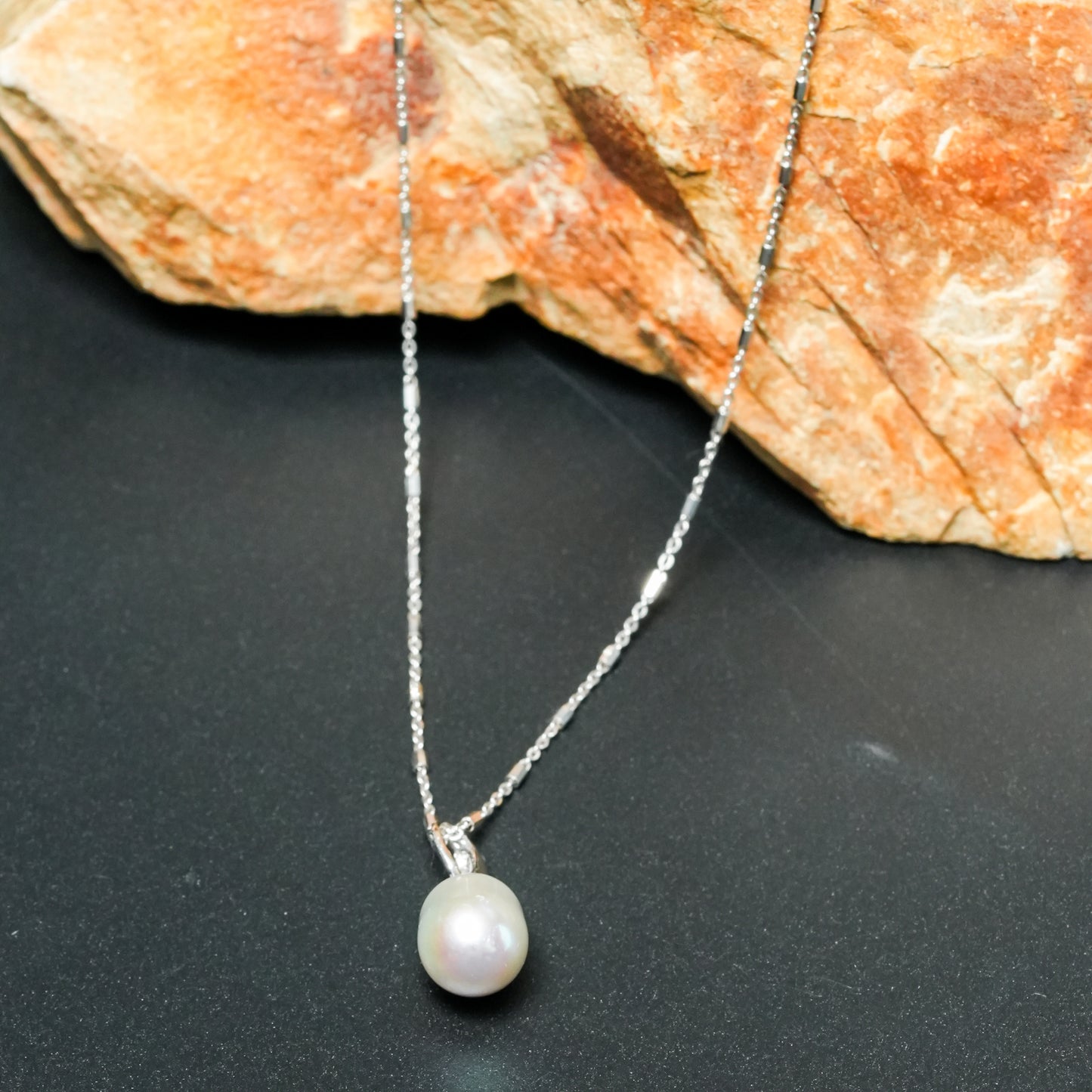 Elegant Freshwater Pearl Drop Pendant Necklace