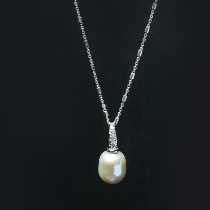 Elegant Freshwater Pearl Drop Pendant Necklace