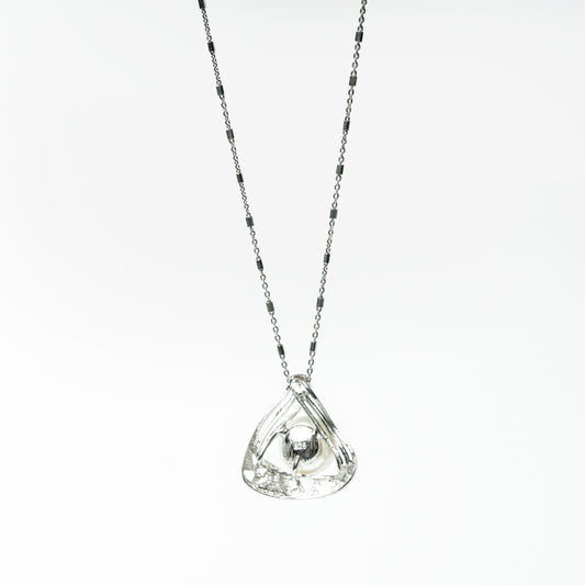 Luna Pearl Embrace – 925 Sterling Silver Pearl Pendant Necklace