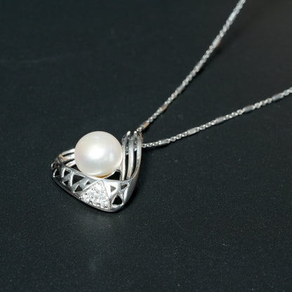 Luna Pearl Embrace – 925 Sterling Silver Pearl Pendant Necklace