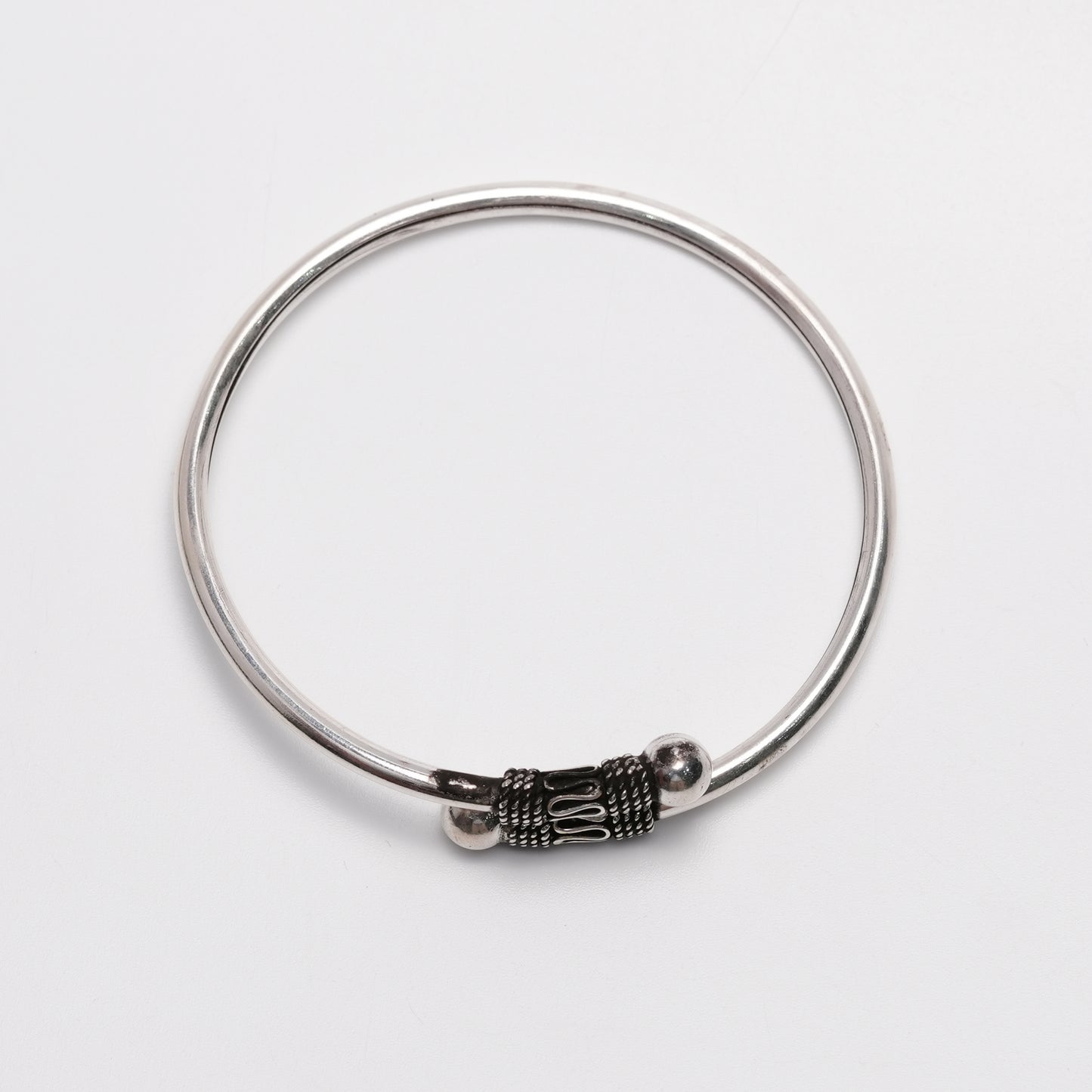 Minimal Silver Bangle Bracelet – 925 Sterling Silver Everyday Wear