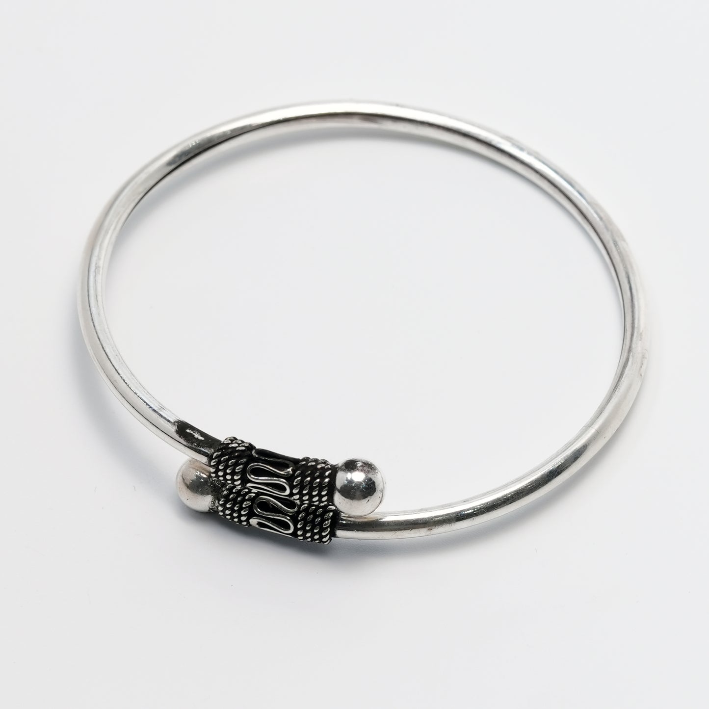 Minimal Silver Bangle Bracelet – 925 Sterling Silver Everyday Wear