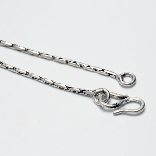 Classic Flat Box Silver Chain
