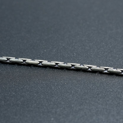 Classic Flat Box Silver Chain