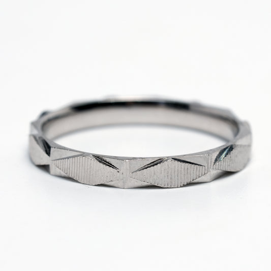 Geometric Faceted Band Ring