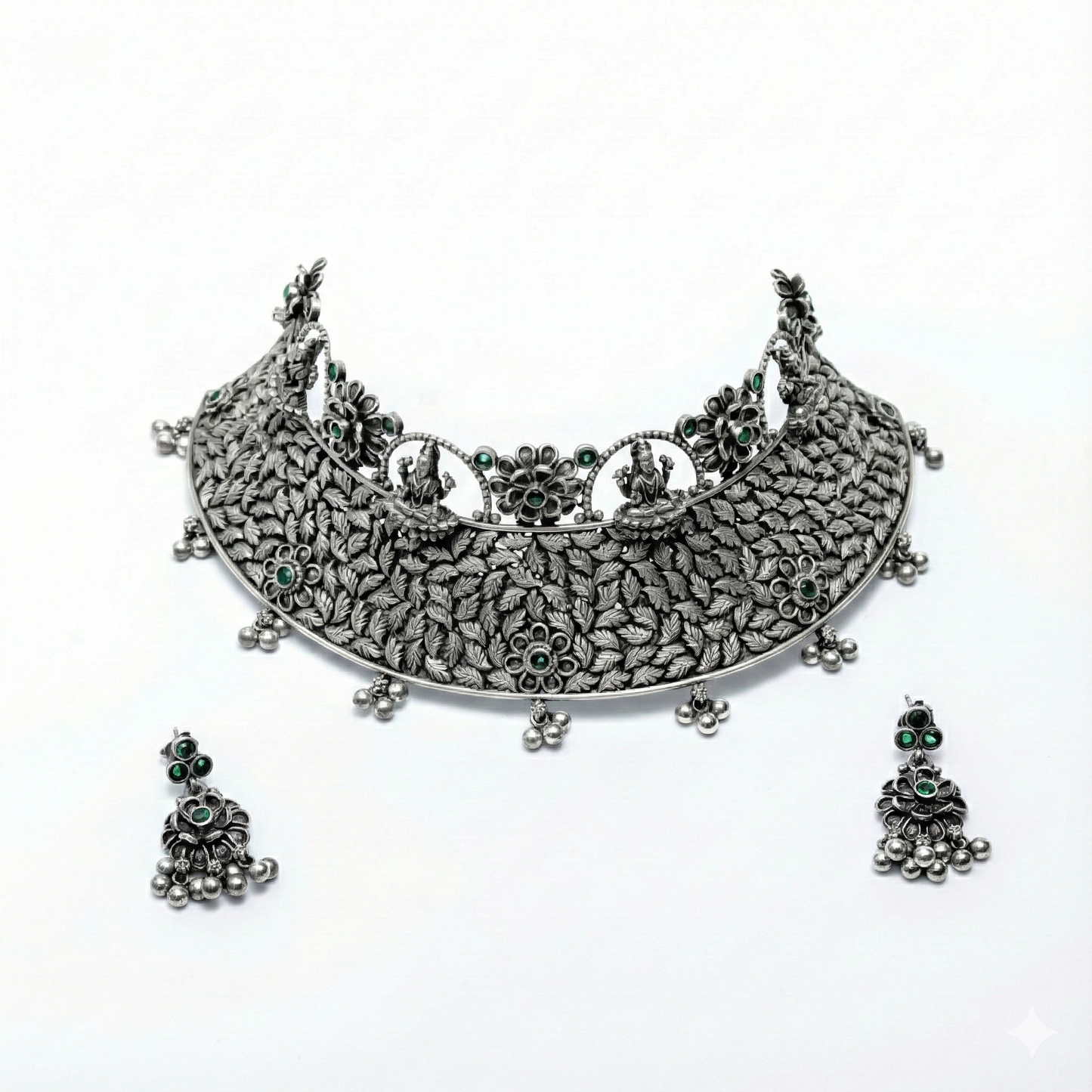 The Heritage Leaf Oxidized Choker Set