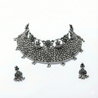 The Heritage Leaf Oxidized Choker Set