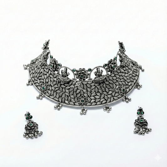 The Heritage Leaf Oxidized Choker Set